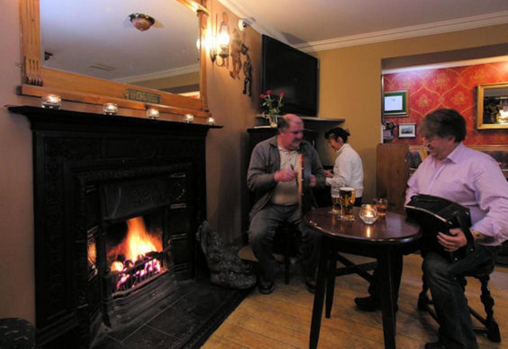 The Anvil Bar B&B Castlemaine Exteriör bild